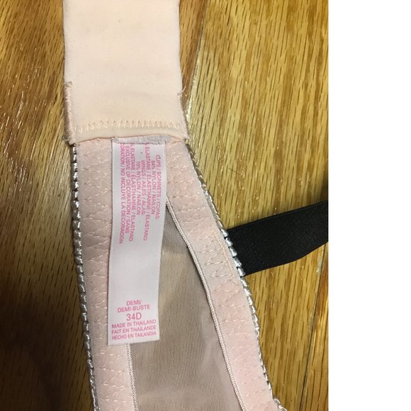 Victoria's Secret boned bra corral salmon peach black flocked style Limired - Picture 5 of 6